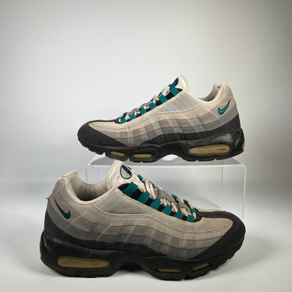 Nike Air Max 95 Freshwater (2009) Size 9.5 USED s18168