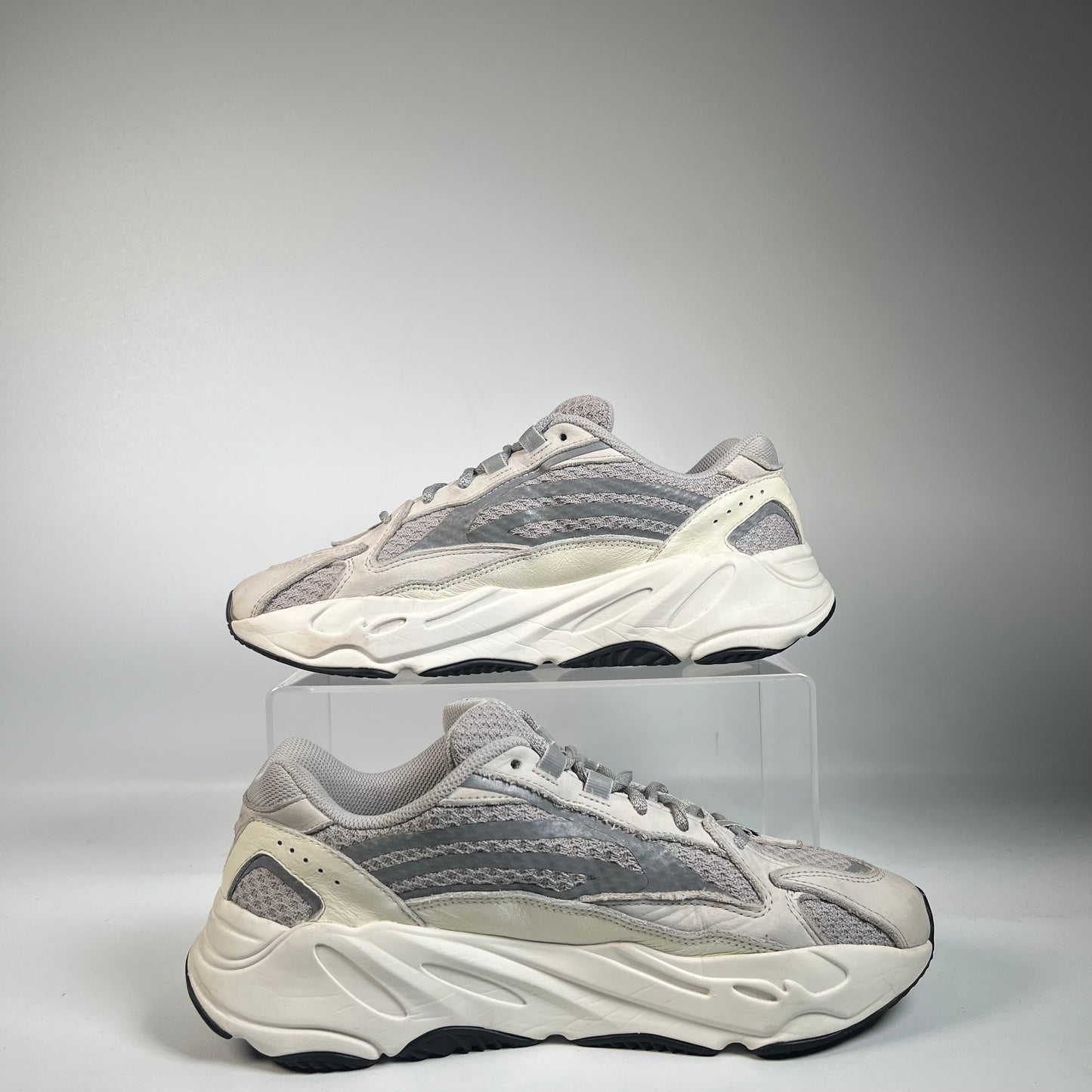Yeezy 700 Static (2018) Size 9.5 USED s21095