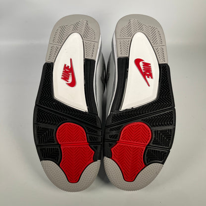 Jordan 4 White Cement (2025) Size 9 USED s18875