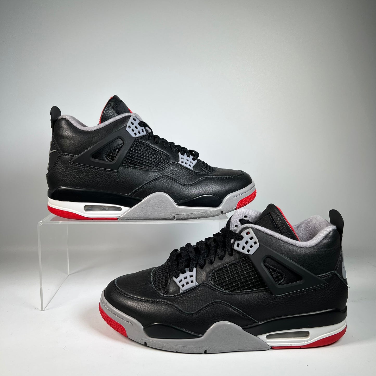 Jordan 4 Bred Reimagined (2024) Size 10 USED s22123