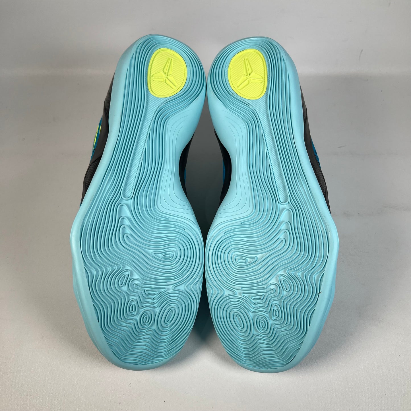 Nike Kobe 9 Elite Low Perspective (2025) Size 10.5 NEW s22144