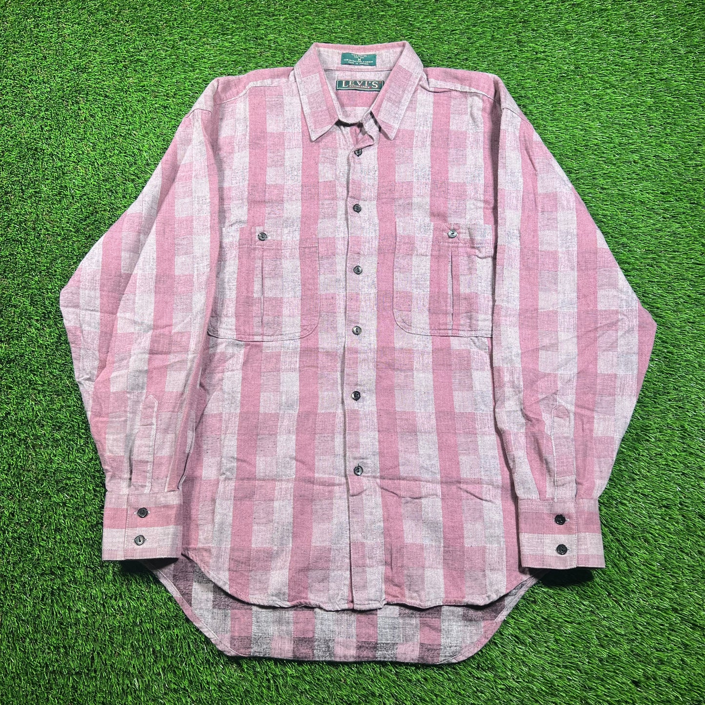 1980s Levis Sutter Creeked Pink Flannel Size Medium USED v18281