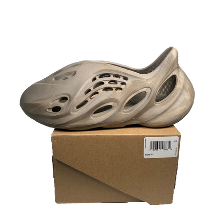 Yeezy Foam Runner Stone Sage (2022) Size 9 USED s17753