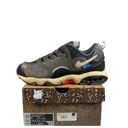 Nike Air Terra Humara Undefeated Cargo Khaki (2024) Size 9 USED s22680