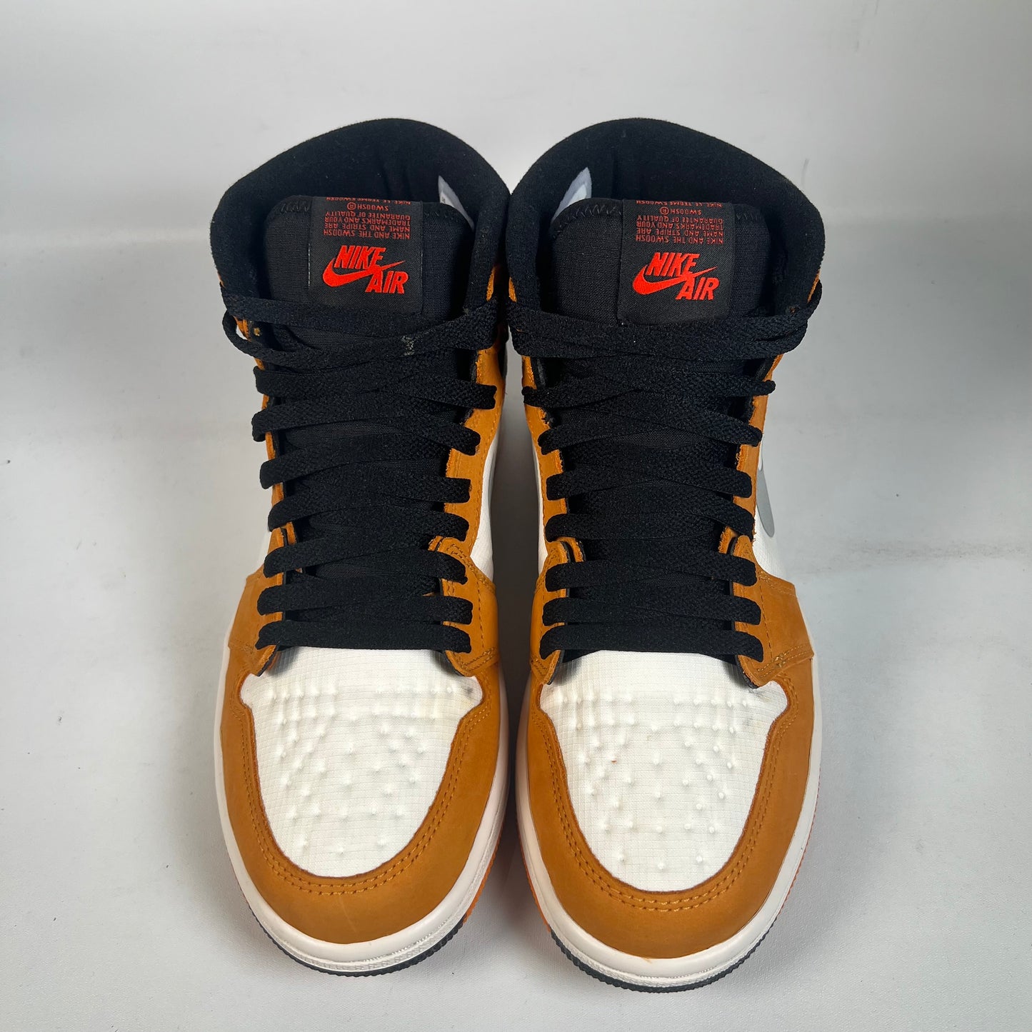 Jordan 1 Gore Tex Light Curry (2022) Size 8.5 NEW s21434