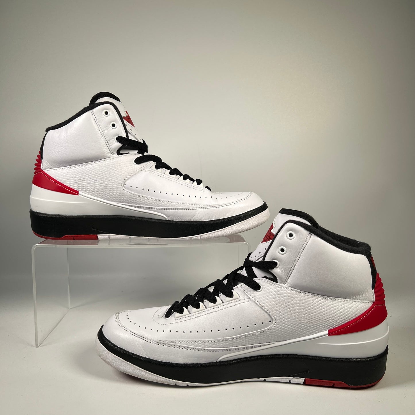 Jordan 2 Chicago (2022) Size 10 USED s20221