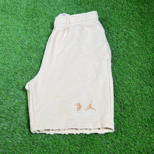 Jordan x Union Cream Sweat Shorts Size Medium USED x14311