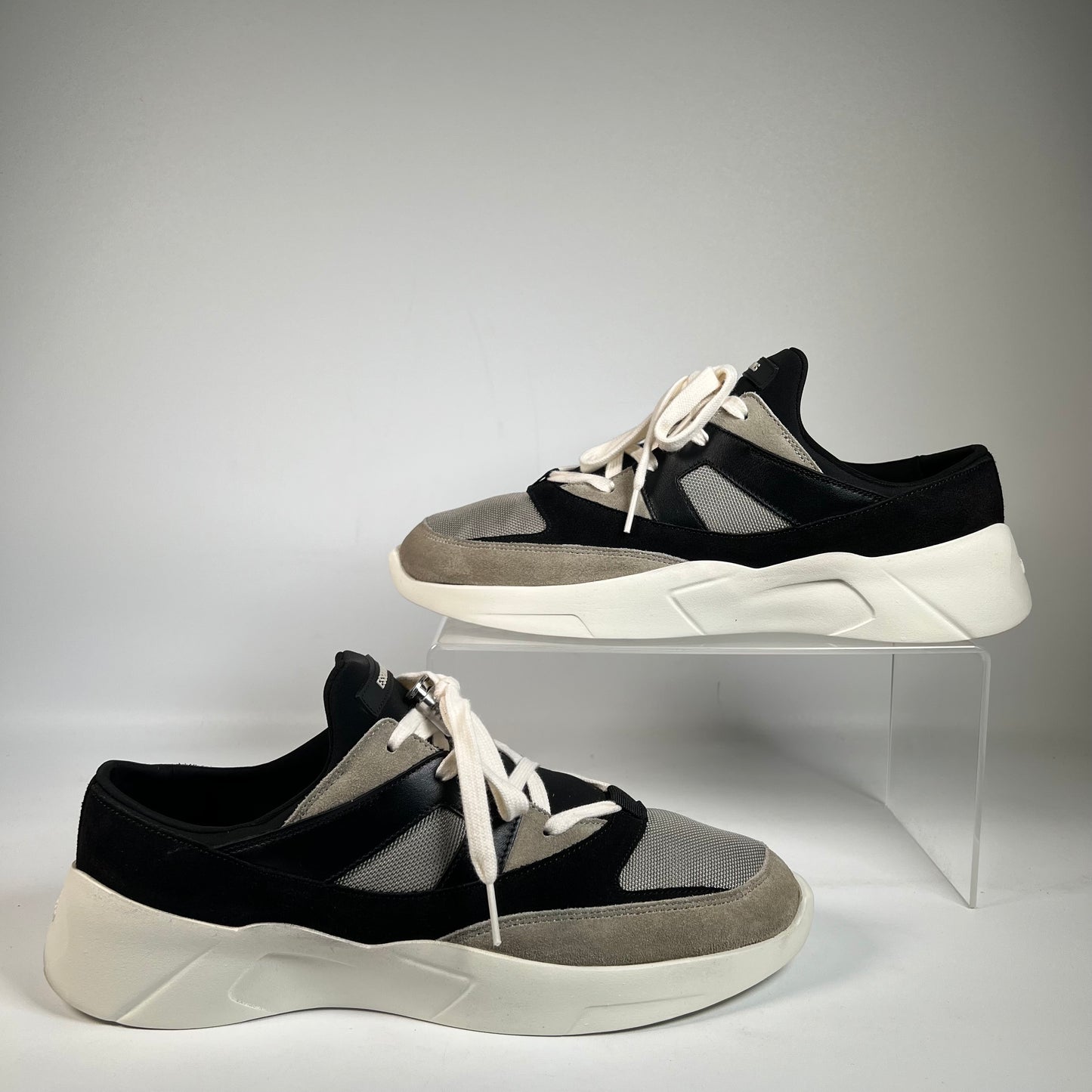 Essentials Fear Of God Grey Distance Runner Size 9 (42) USED S22230
