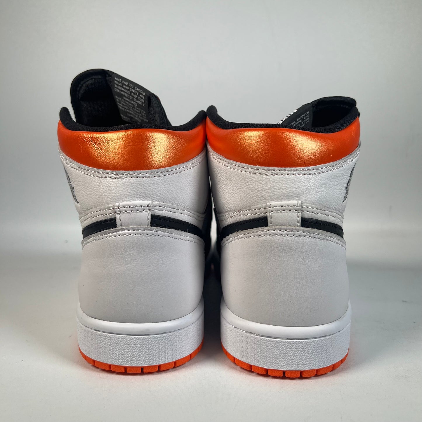 Jordan 1 High Electro Orange (2021) Size 8 NEW s22476