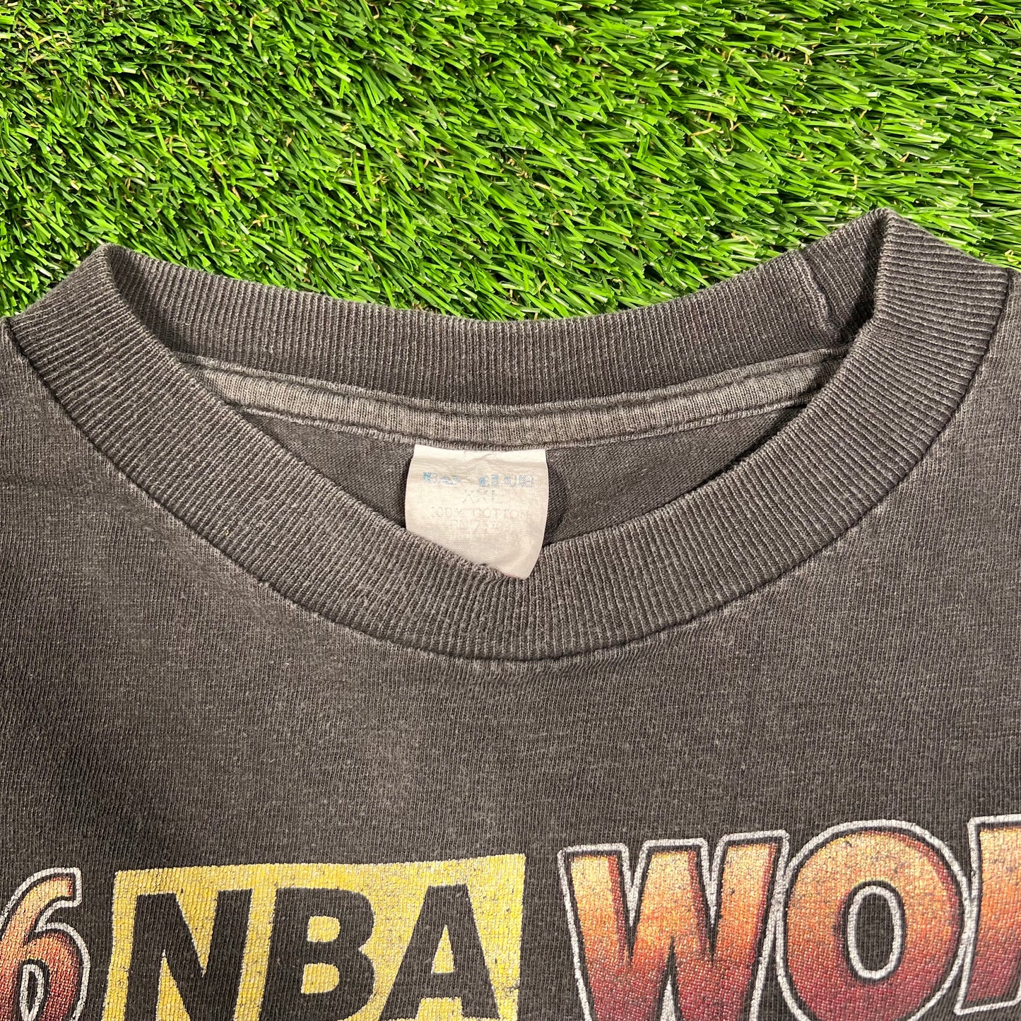 1996 "World Champions" Chicago Bulls Black Rap Tee Size XXL USED v18516