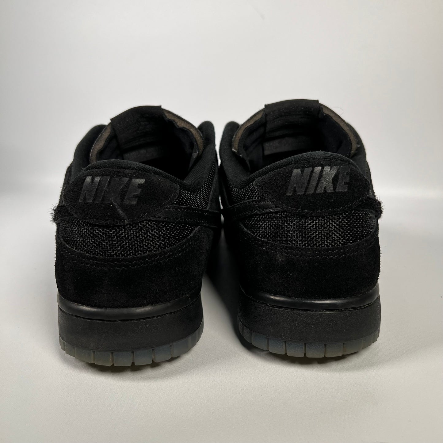 Nike Dunk Low Undefeated 5 On It Black (2021) Size 10.5 USED s17874