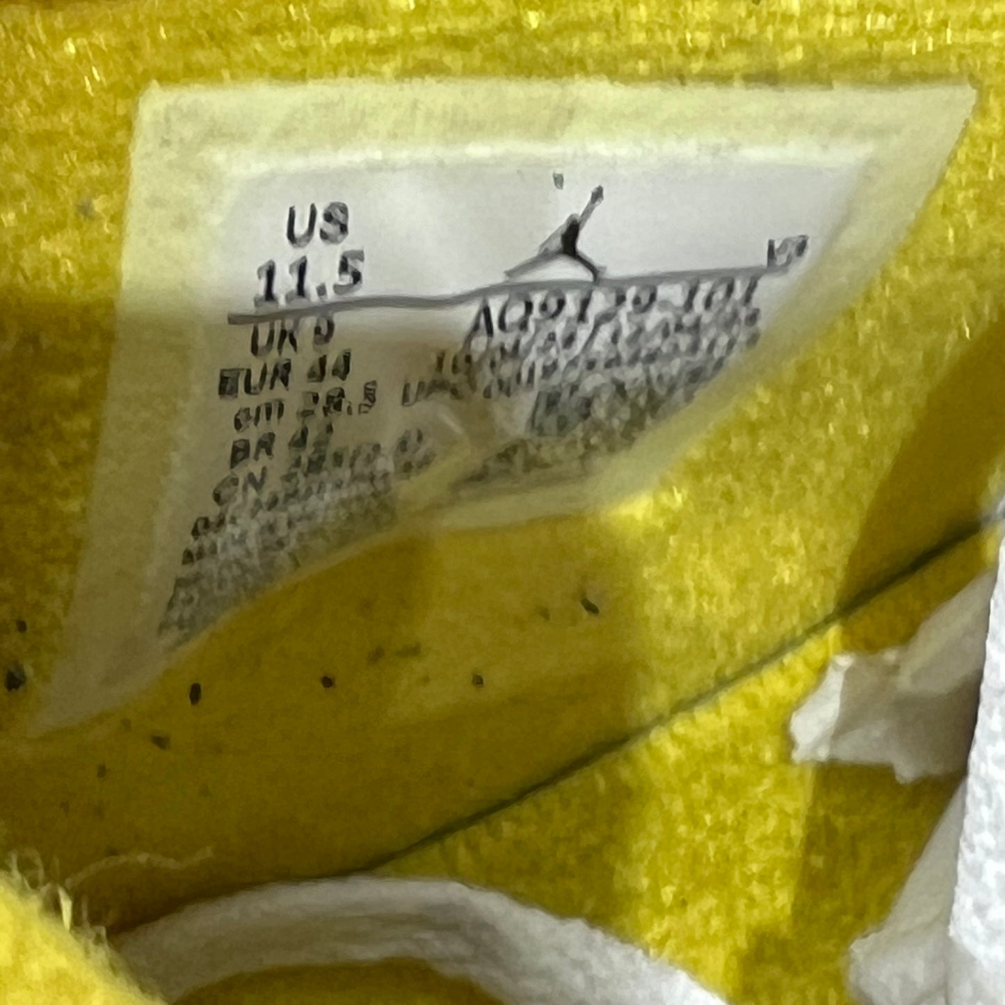 Jordan 4 Vivid Sulfur (2024) Size 10M/11.5W USED s20236
