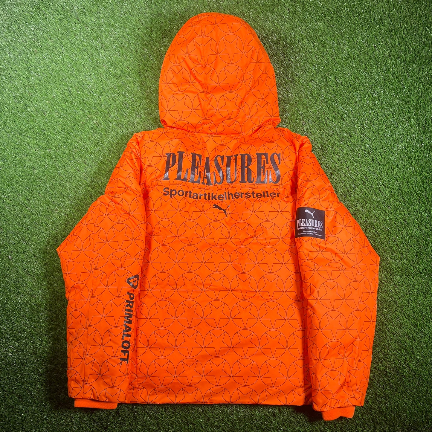 Puma x Pleasures Orange Puffy Jacket Size Small NEW x15970