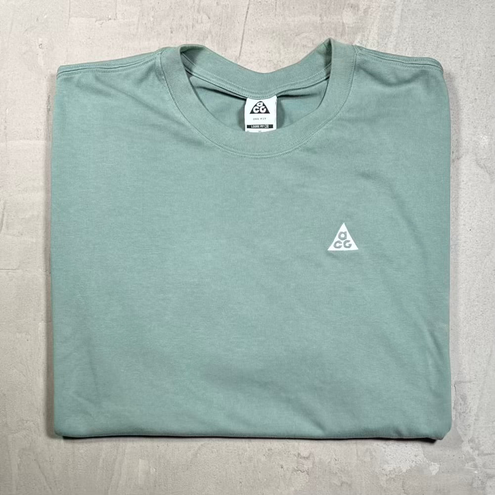 Nike ACG Green Tee Size XL USED v20348