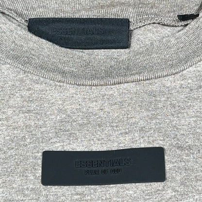FOG Essentials Tab Collar Logo Grey Tee Size Medium USED x14347
