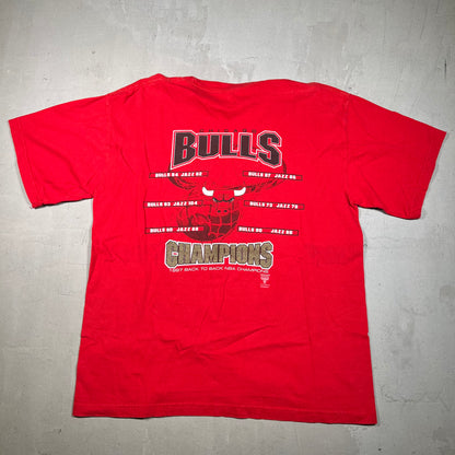 1997 Chicago Bulls NBA Finals Back to Back Champ Tag Red Tee Size XL USED v16728