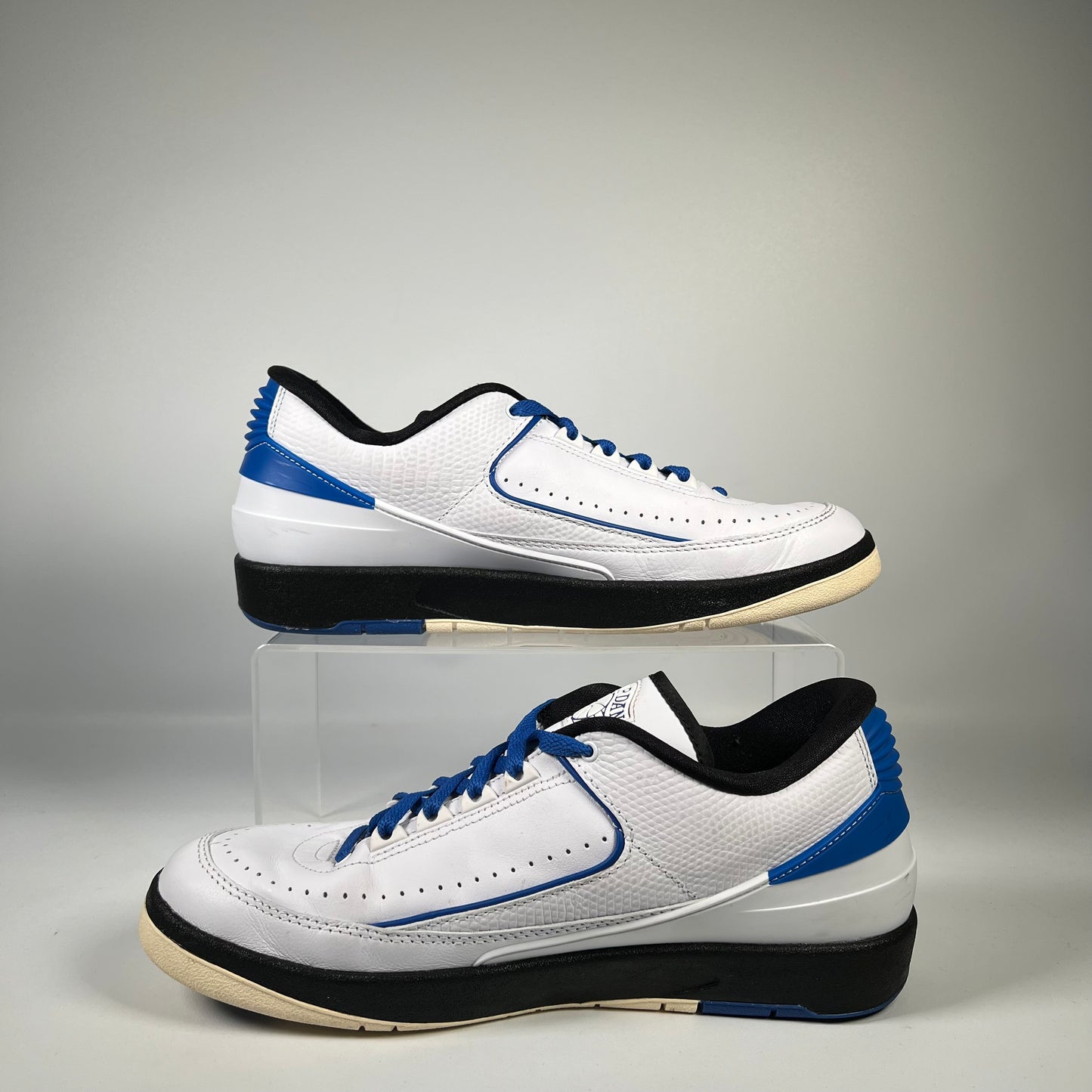 Jordan 2 Varsity Royal (2023) Size 10M/11.5W USED s20234