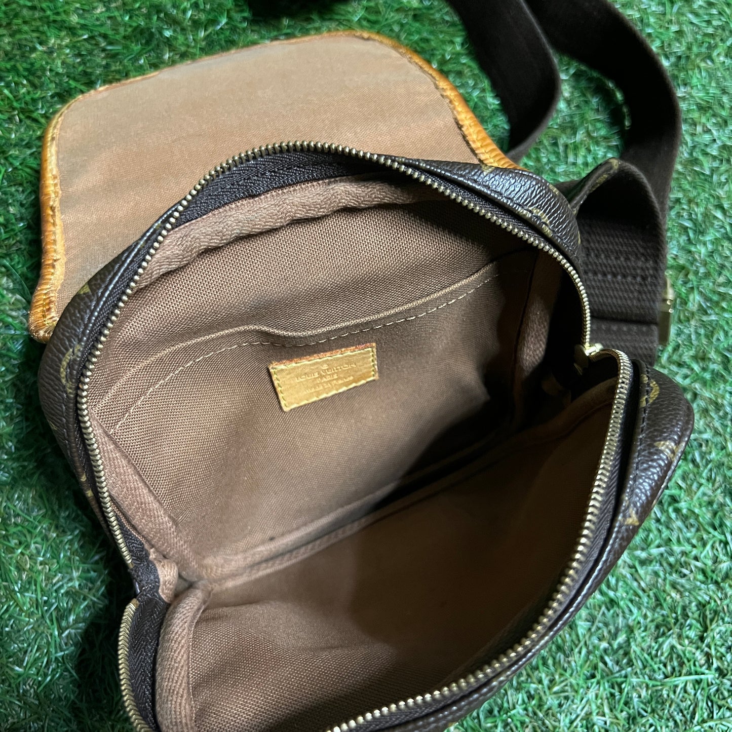 Y2K Louis Vuitton Bosphore Fanny Pack Bag USED