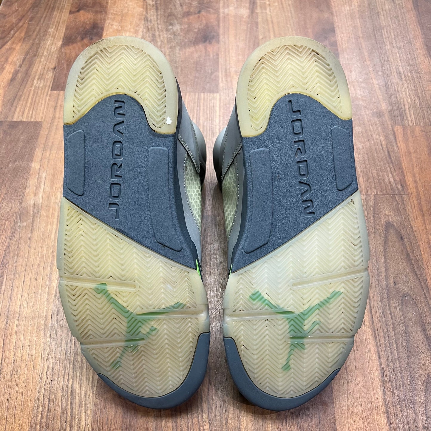 Jordan 5 Green Bean (2022) Size 11.5 USED s16295