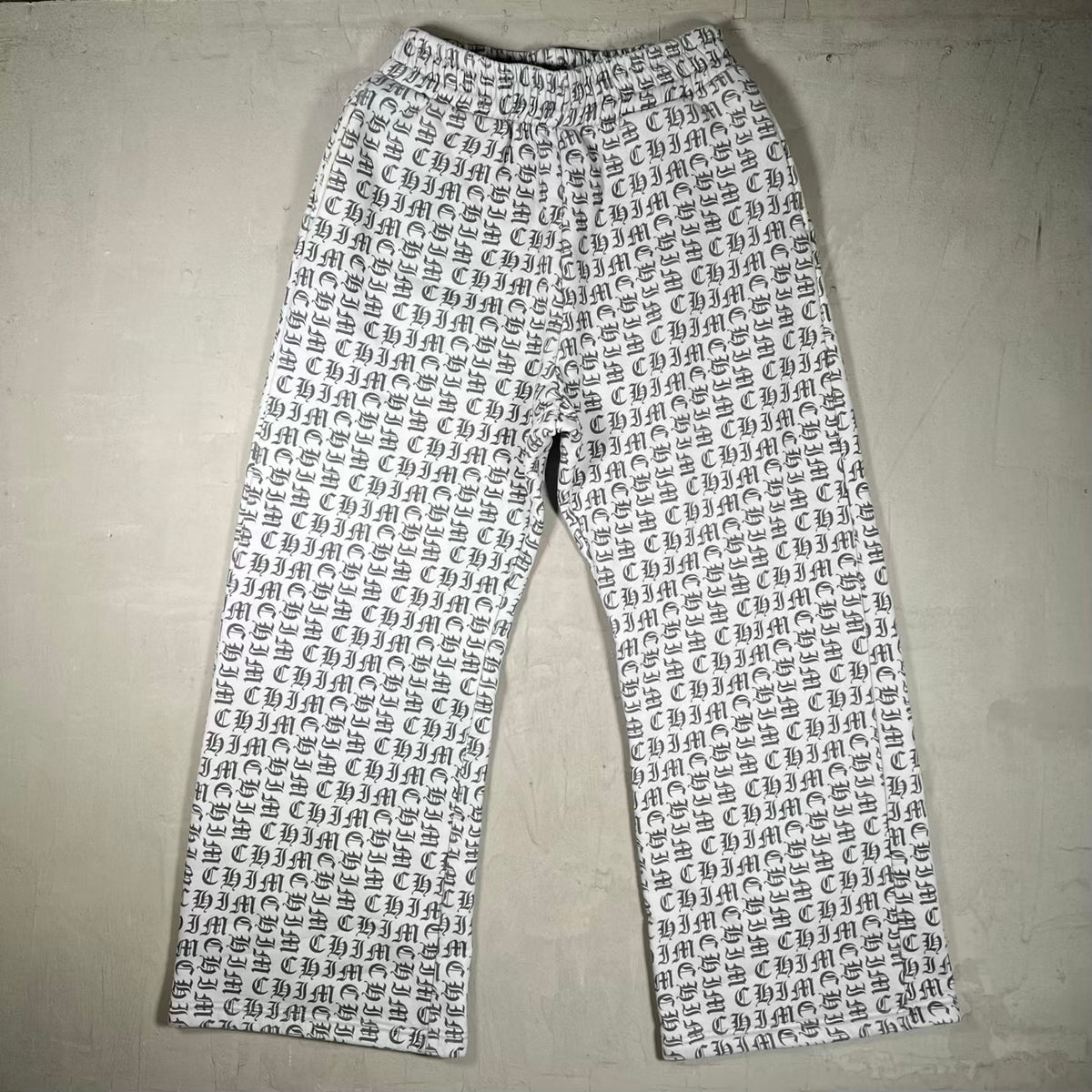 HMDD "Chim" AOP Old English Sweatpants Size Large USED x18319
