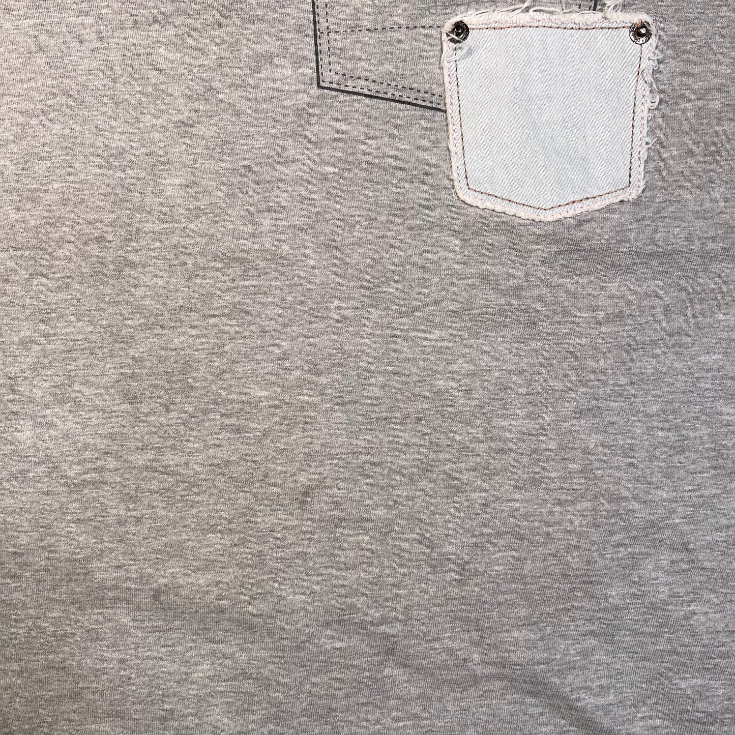 2004 Sean John Grey "Pocket" Tee Size XL USED v17153