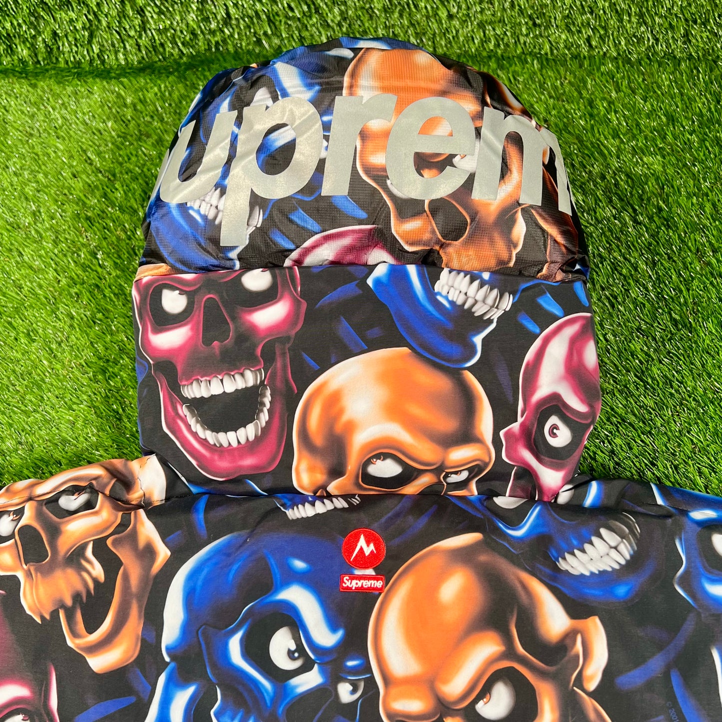 Supreme Marmot 800 Fill Down Parka Multi Color Skull Pile (2025) Size Large NEW x15911