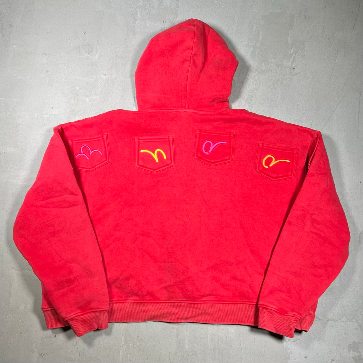 HMDD GV Gallery Raspberry Hills Lychee Red Zip Up Hoodie Size Medium USED x18197