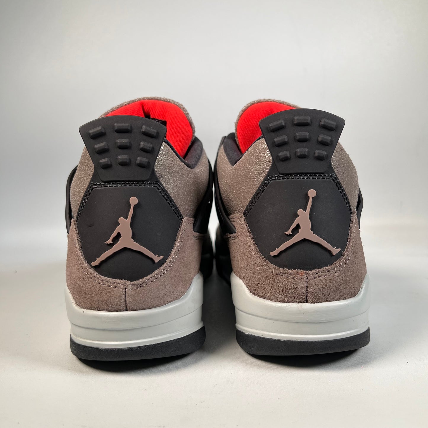 Jordan 4 Taupe Haze (2021) Size 8 USED s22317
