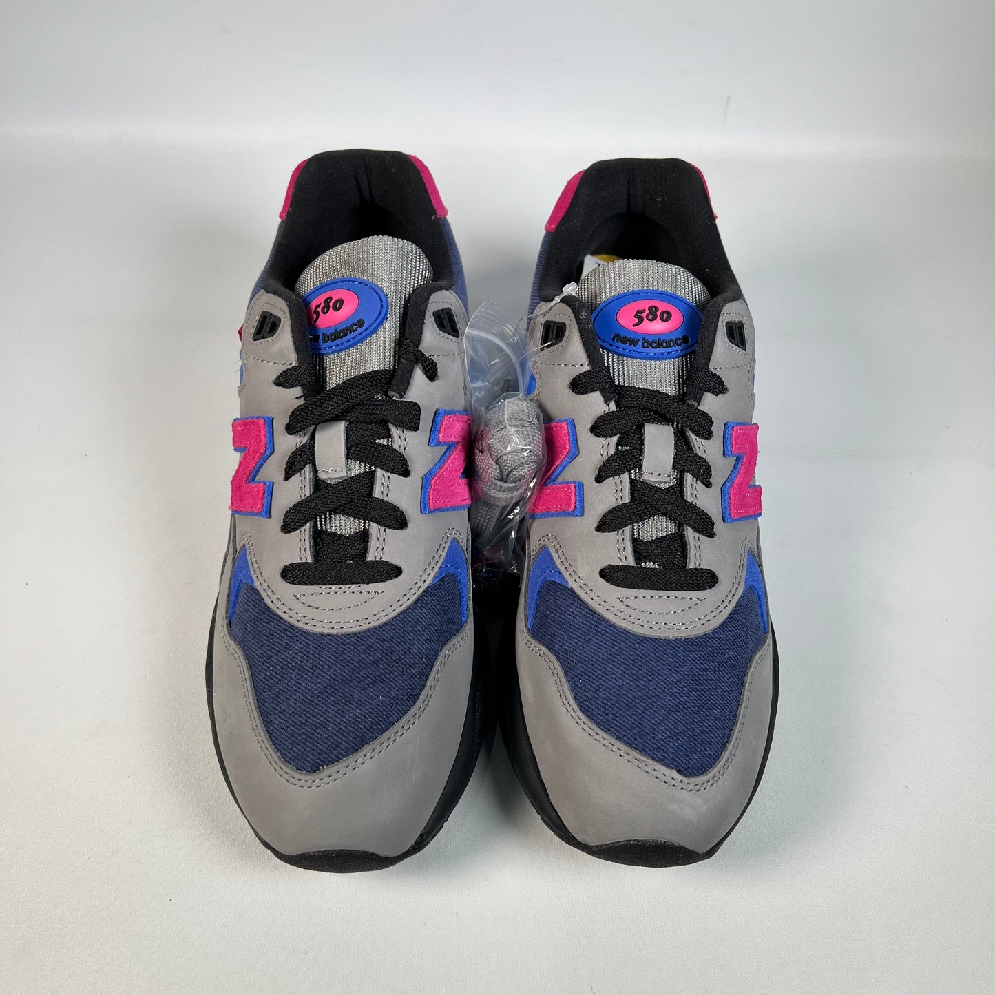 New Balance Levi's 580 (2023) Size 7.5 NEW s21809