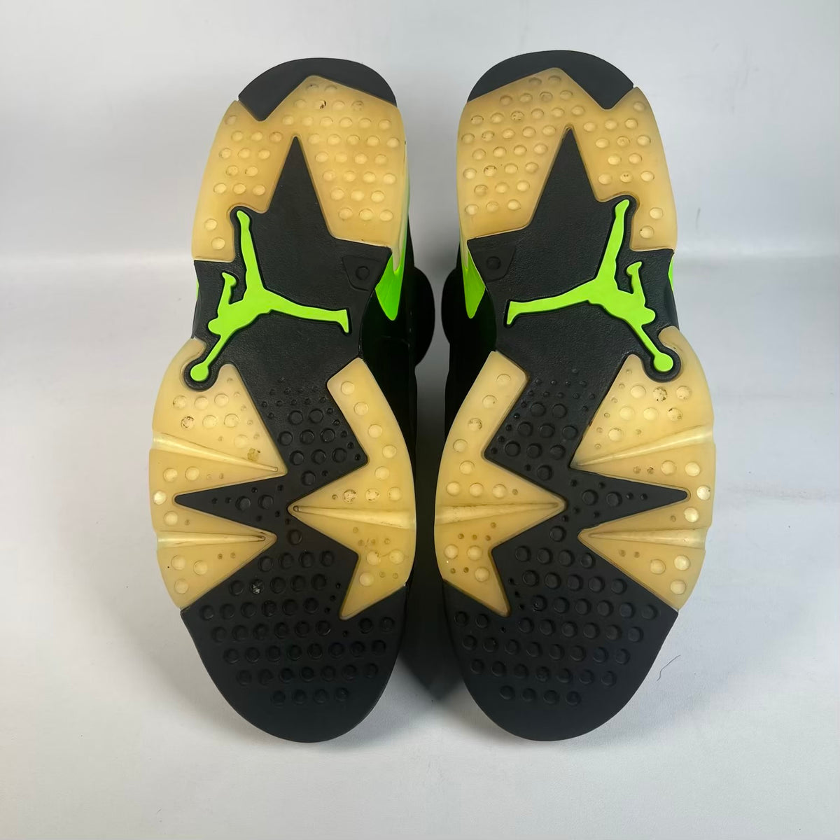 Jordan 6 Electric Green (2021) Size 11 USED s23667