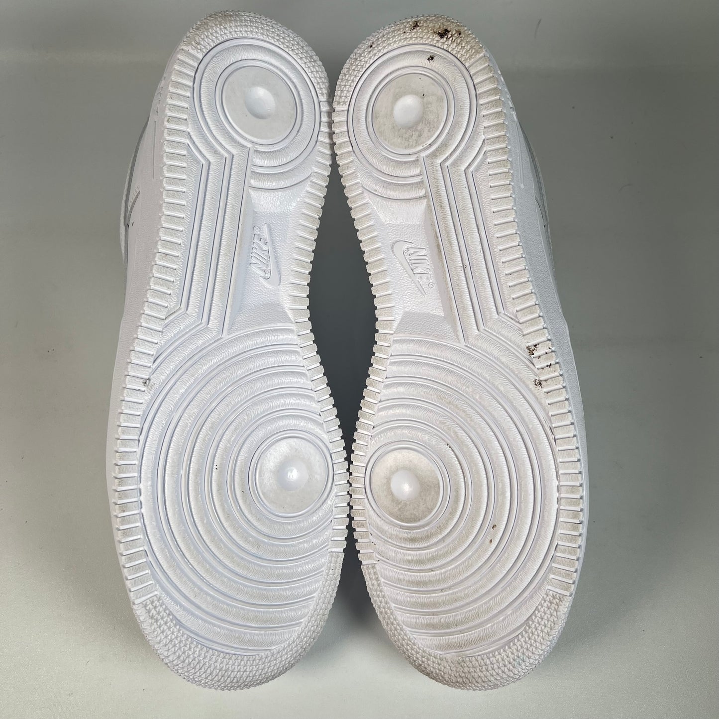 Nike Air Force 1 Low White (2026) Size 13 USED s22342