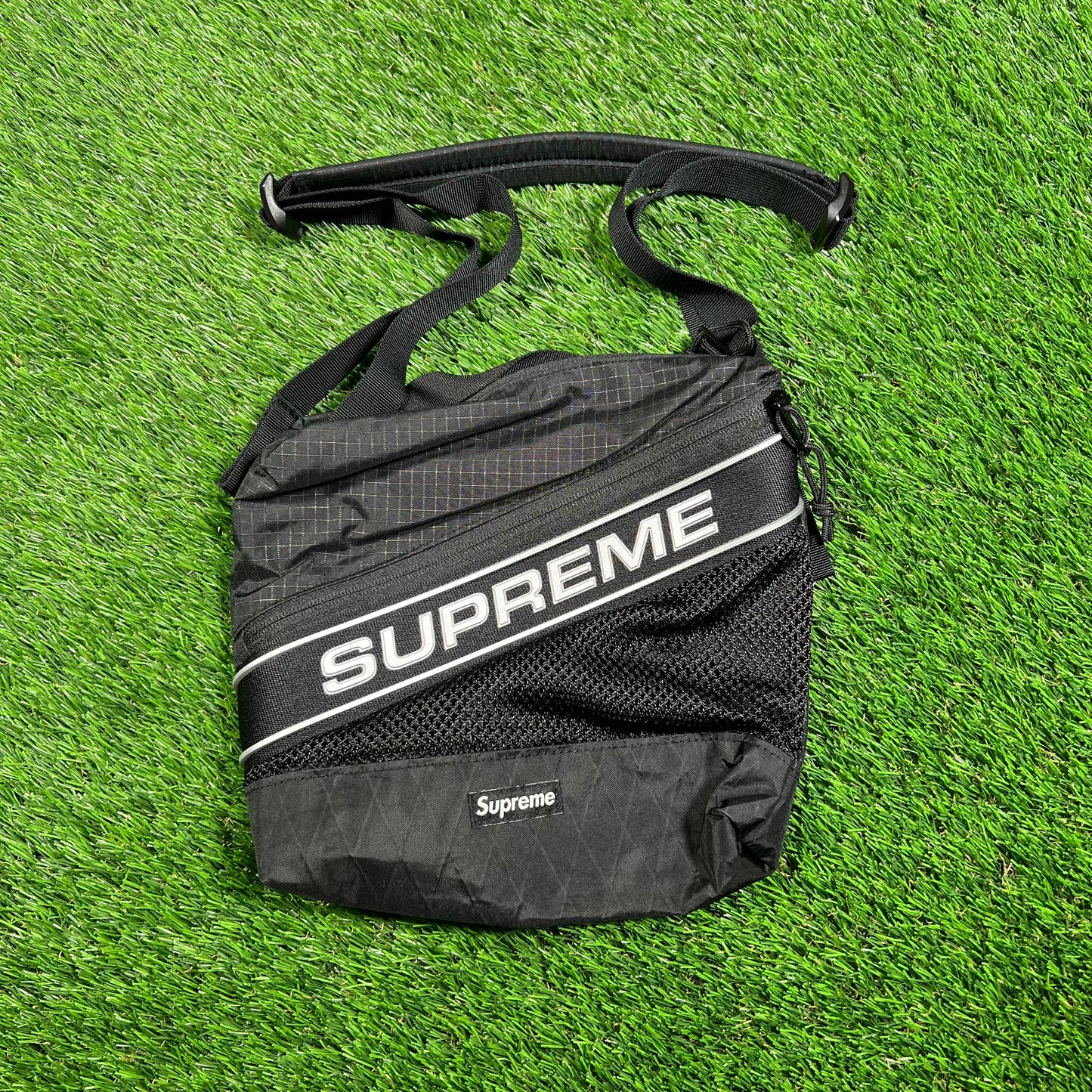 Supreme 3D Logo Black Shoulder Bag (2023) NEW x15794