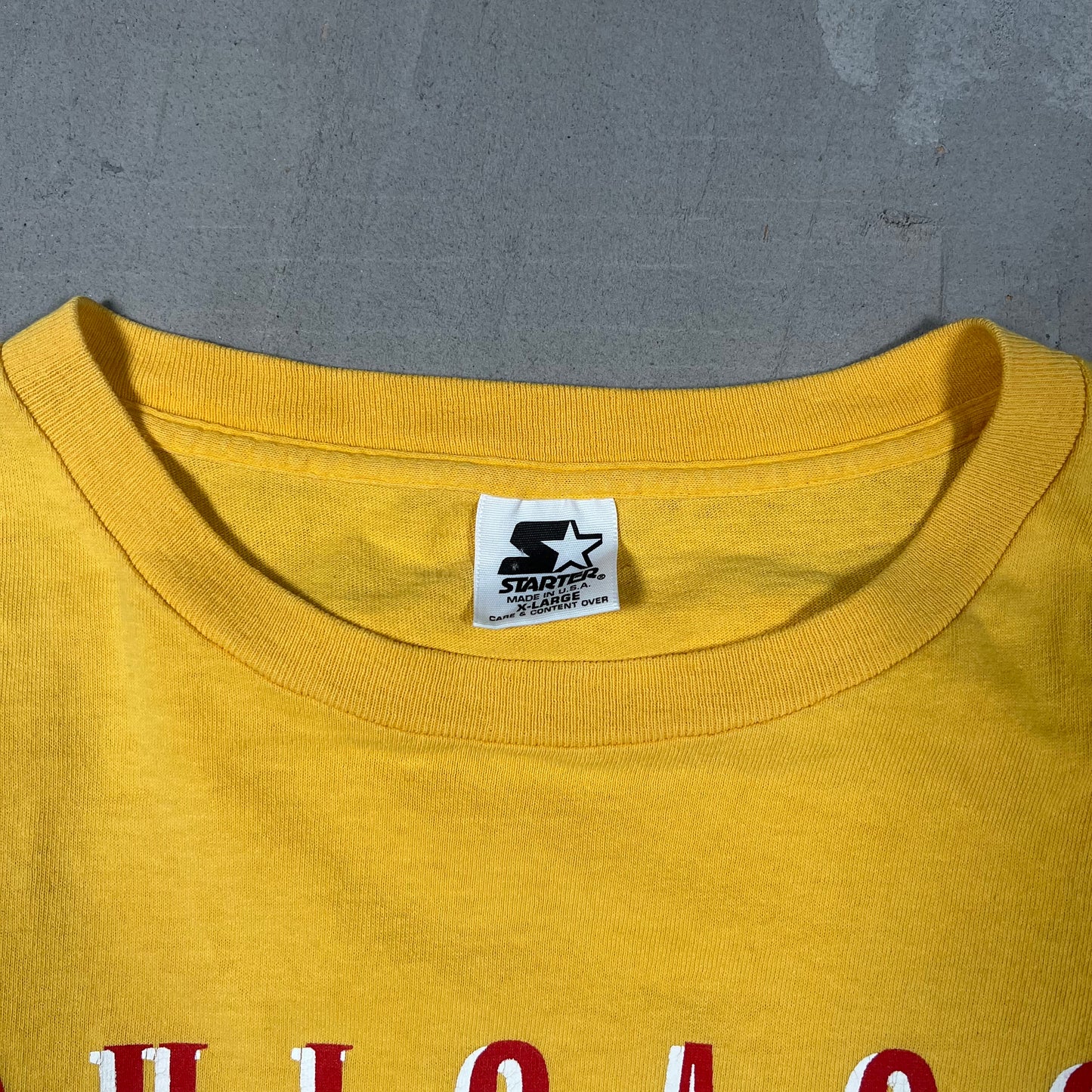 1990s Chicago Bulls Yellow Logo Tee Size XL USED v18976