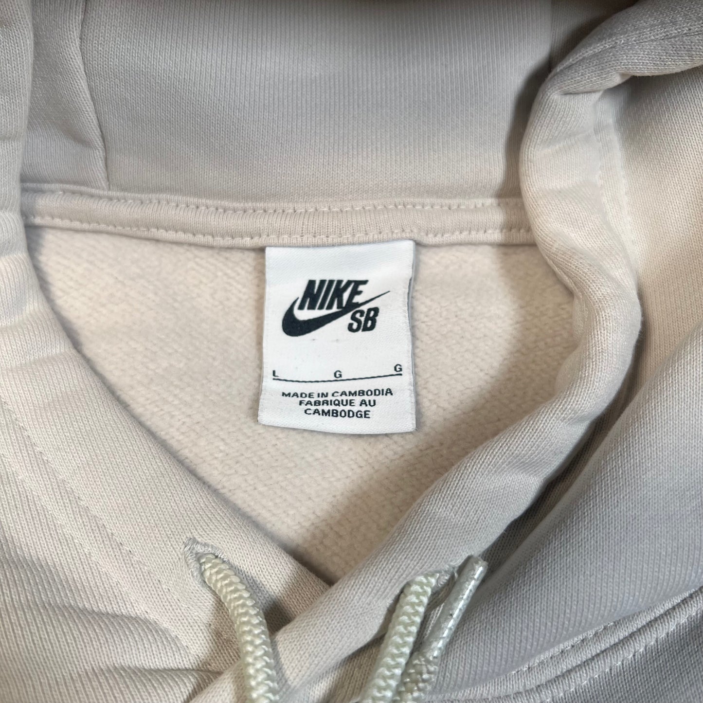Nike SB Skate Like A Girl Light Bone Hoodie Size Large USED x16882