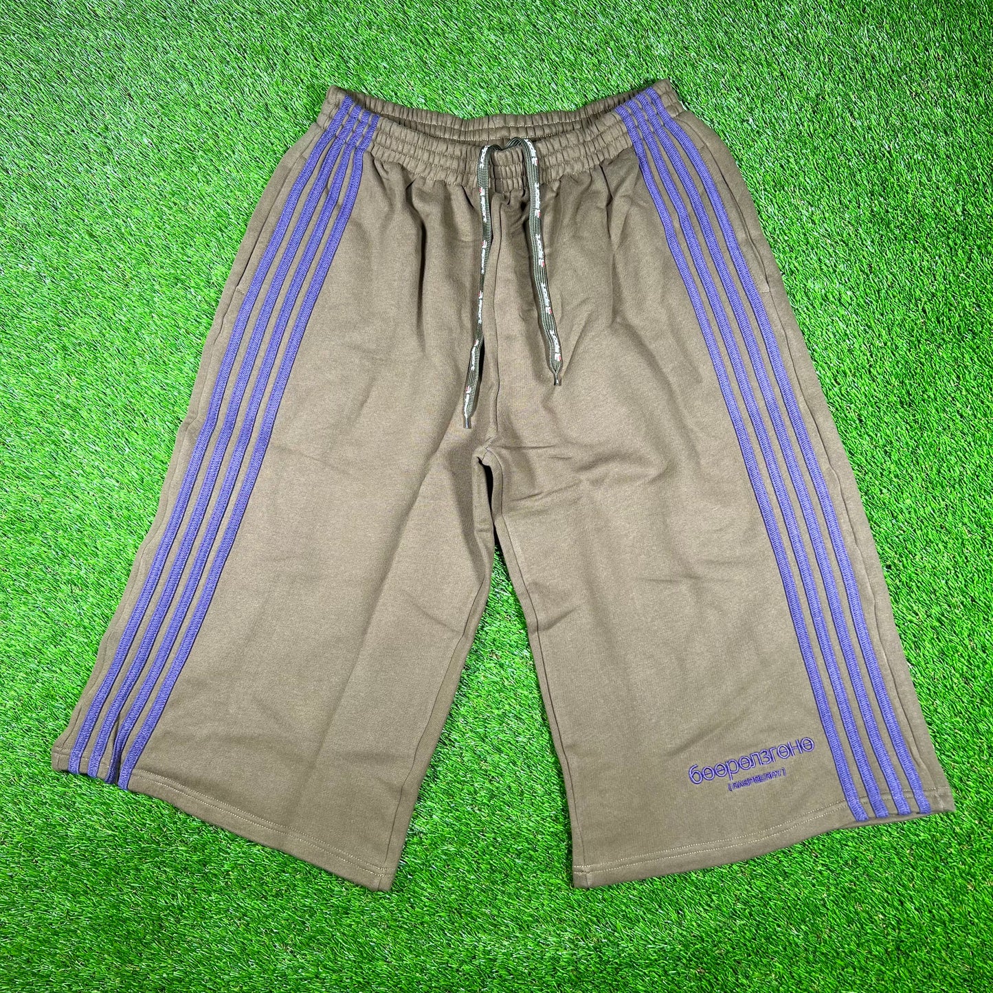 GV Gallery Raspberry Hills Green/Purple V2 Baggies Size Medium NEW x15075