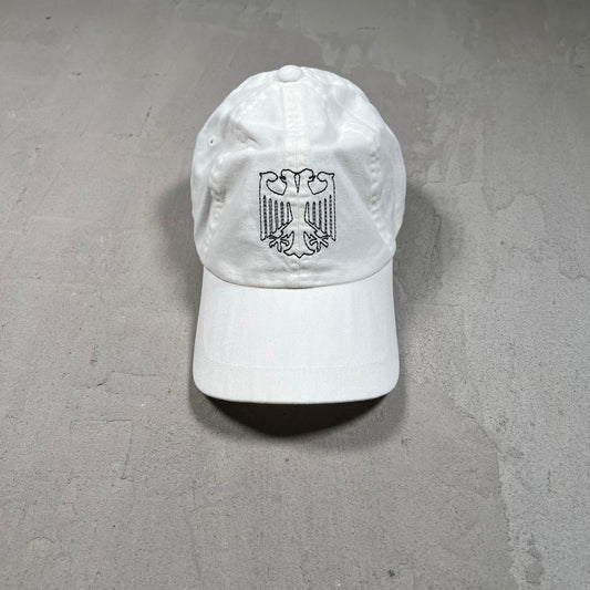 Yeezy Vultures Listening Party Korea White Hat NEW x17579