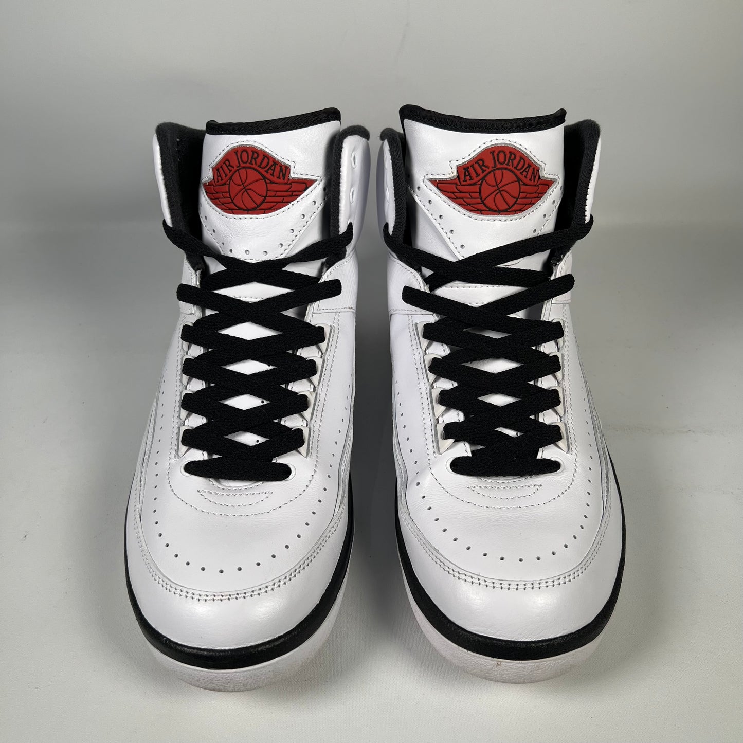 Jordan 2 Chicago (2022) Size 10 USED s20221