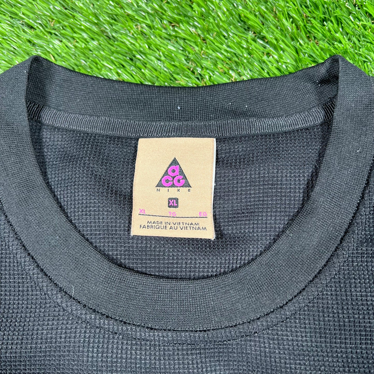 Nike ACG Black on Black Waffle Thermal Longsleeve Size XL USED x14814