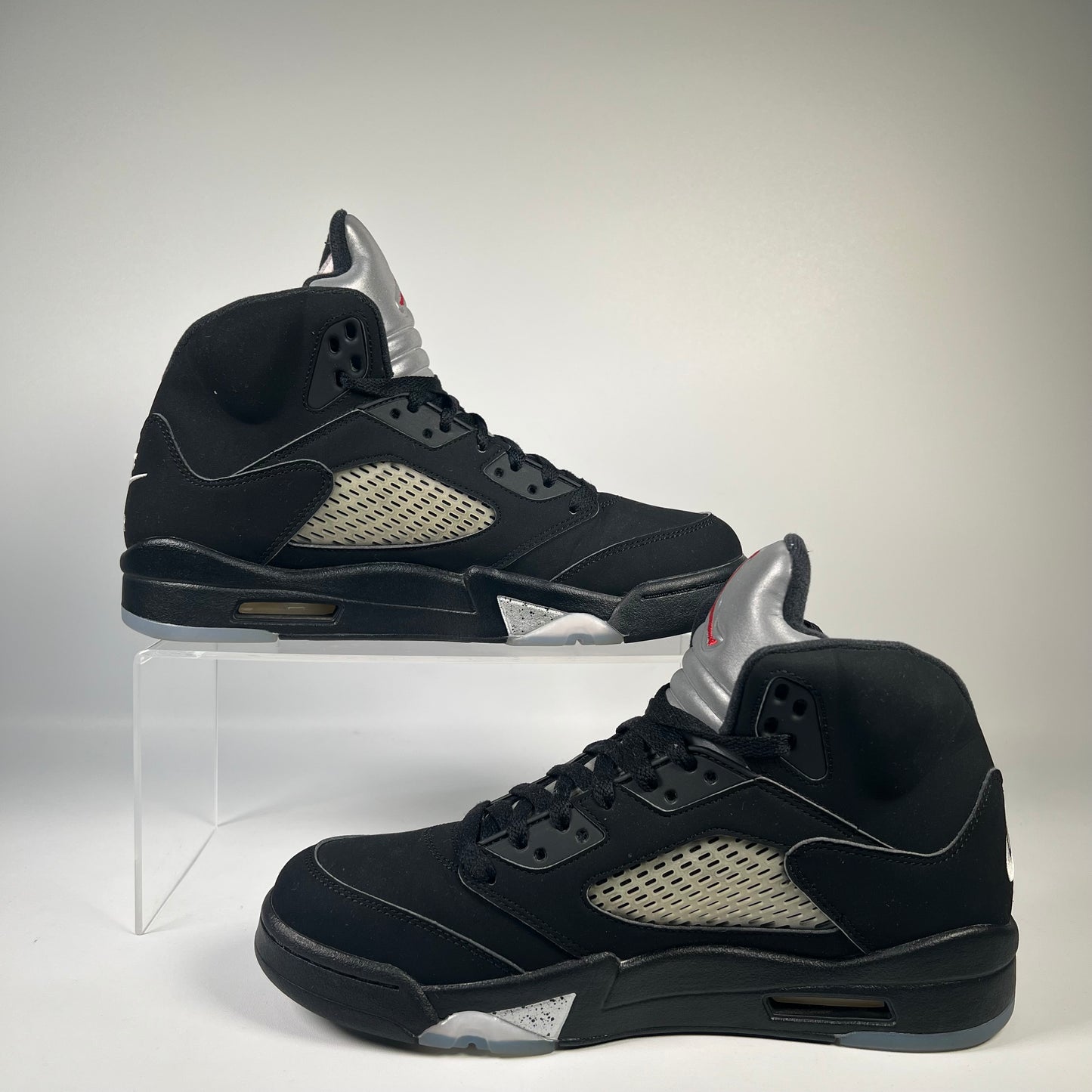 Jordan 5 Black Metallic (2016) Size 9 USED s19665