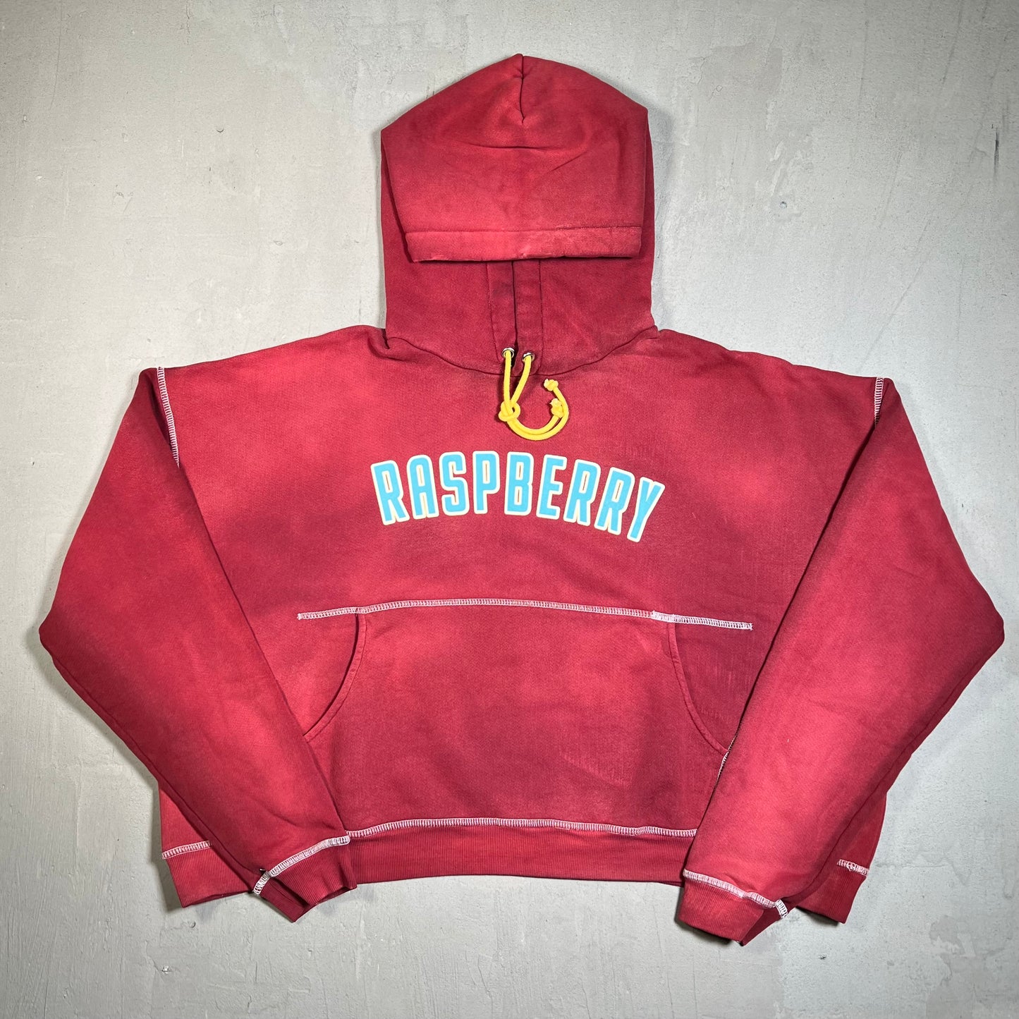 GV Gallery Raspberry Hills Burgundy Logo Hoodie Size Medium NEW x17646