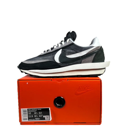 Nike Waffle Sacai Black (2019) Size 10 USED s20743
