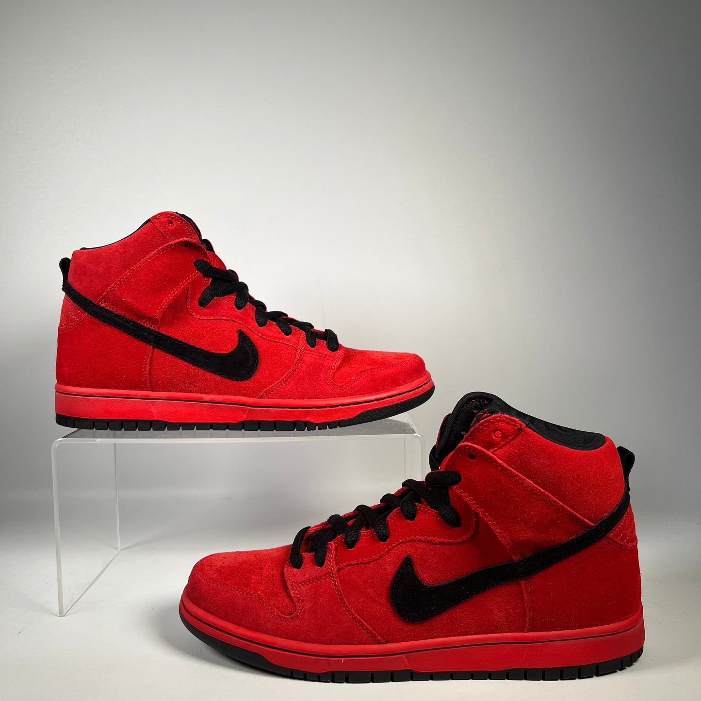 Nike SB Dunk High Red Devil (2011) Size 9 NEW s20380