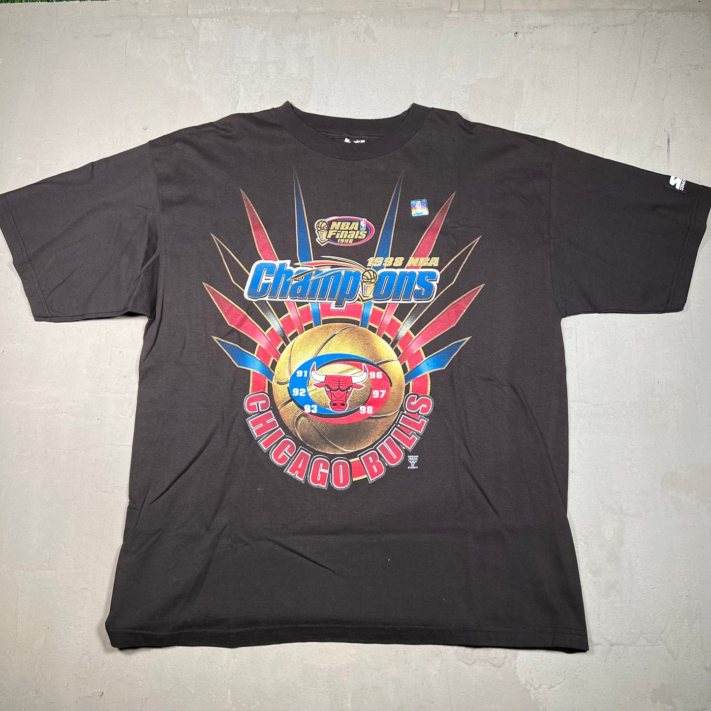 1998 Chicago Bulls NBA Champions Starter Tag Black Tee Size XL NEW v16738