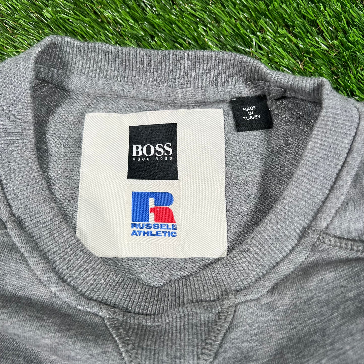 Hugo Boss Russell Athletic Grey Crewneck Size Large USED x14757
