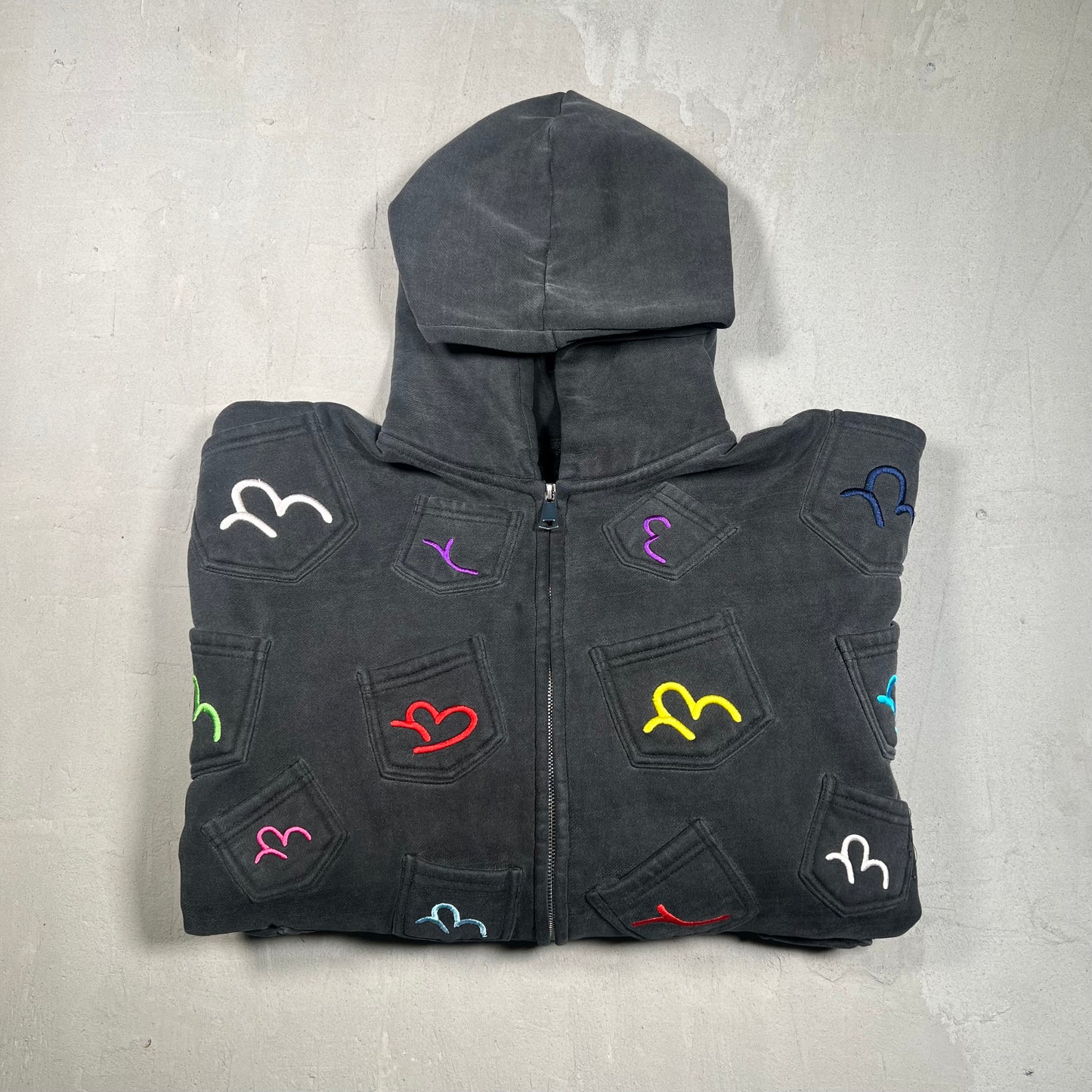 GV Gallery Raspberry Hills Multi Pocket Black Hoodie Size Large USED x17385