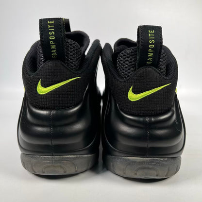 Nike Air Foamposite Pro Voltage (2026) Size 11.5 USED s23817