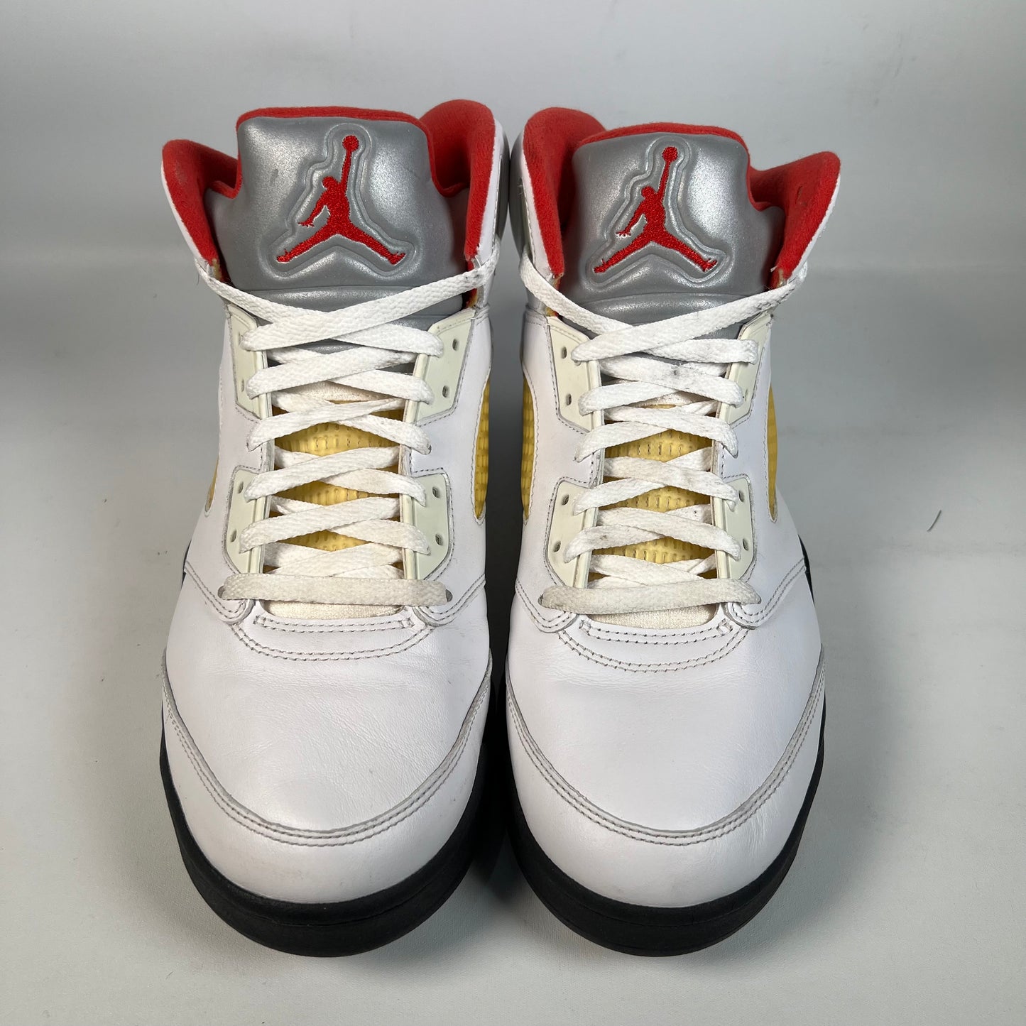 Jordan 5 Fire Red Silver Tongue (2020) Size 11.5 USED s22350