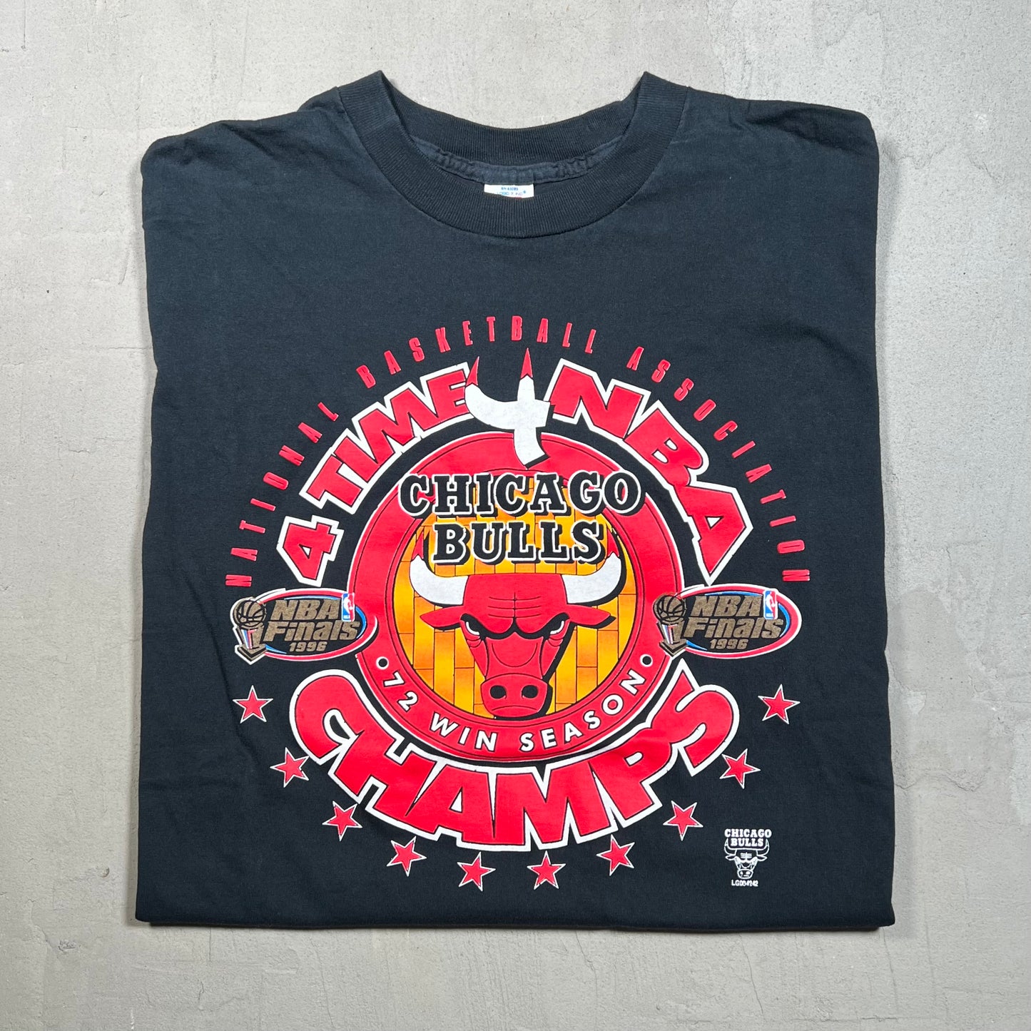 1996 Chicago Bulls 4 Time Champs Logo 7 Tag Black Tee Size XL USED v16280