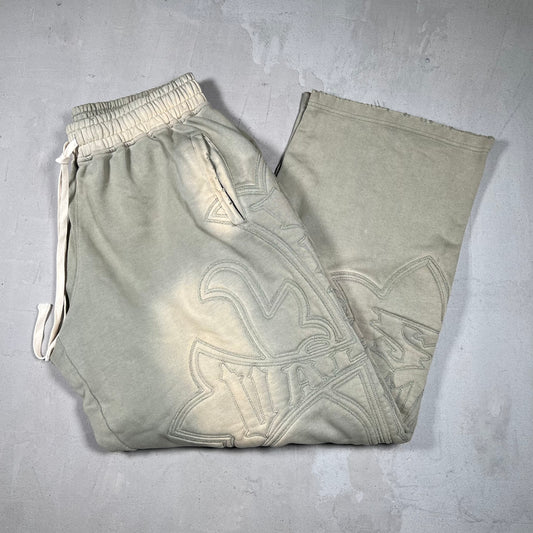 Vale Valley Dreams Olive Embroidered Sweatpants Size Medium USED x17305
