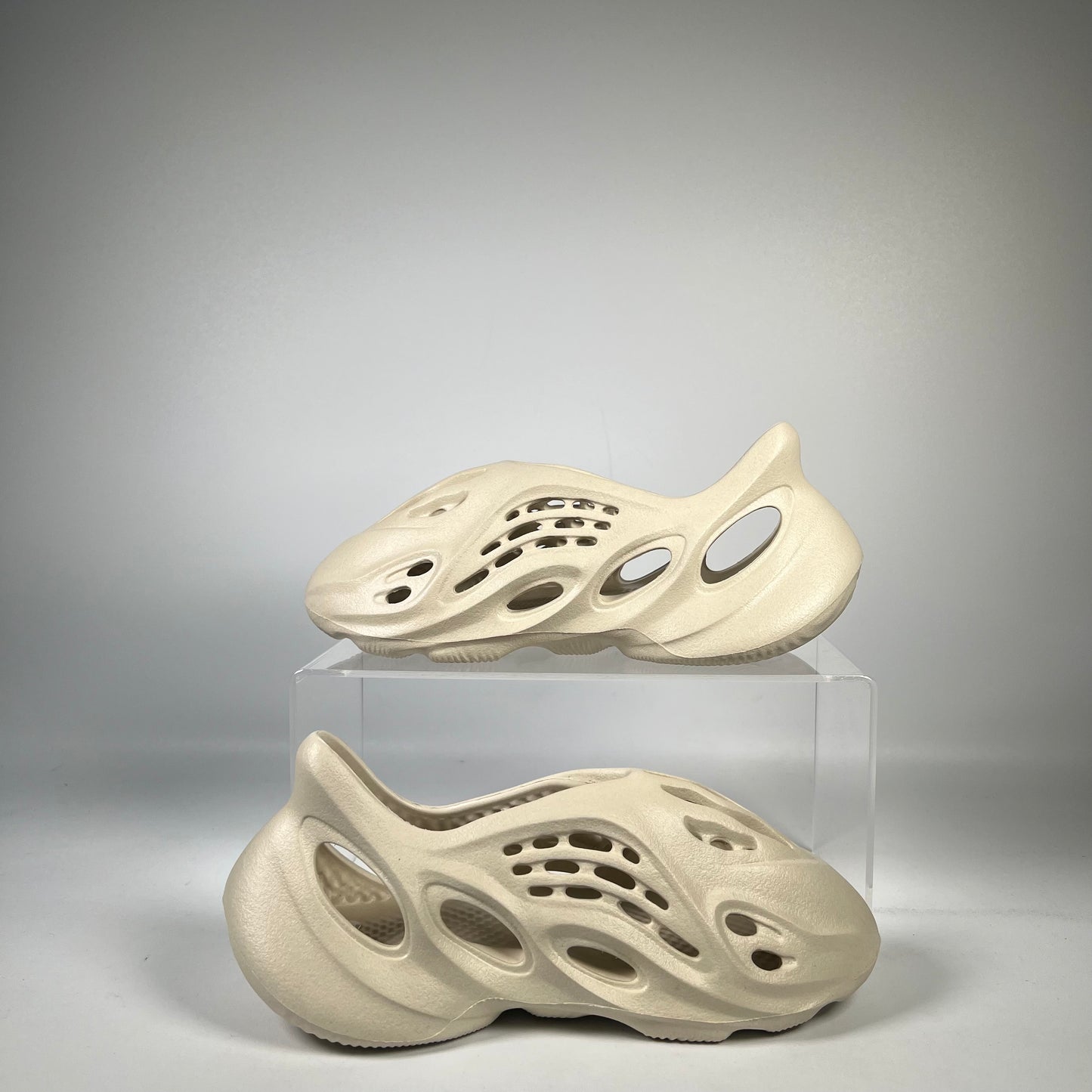 Adidas Yeezy Foam Runner Sand (2021) Size 5 NEW s20141